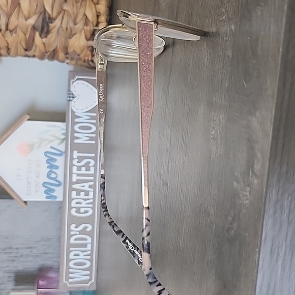 Frames - Picture 2 of 3